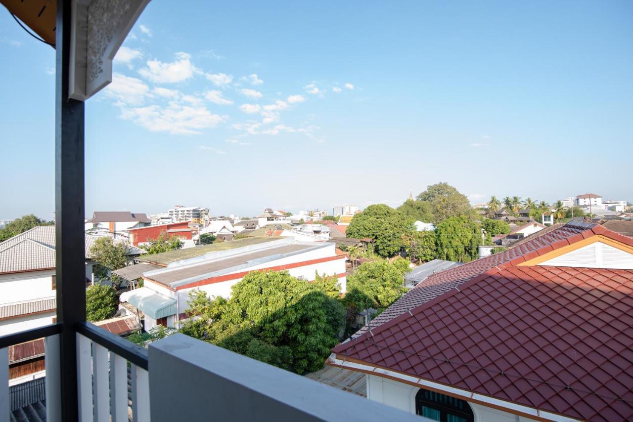 Nanta Glam Cm Hotel & Residences Chiang Mai Exteriör bild