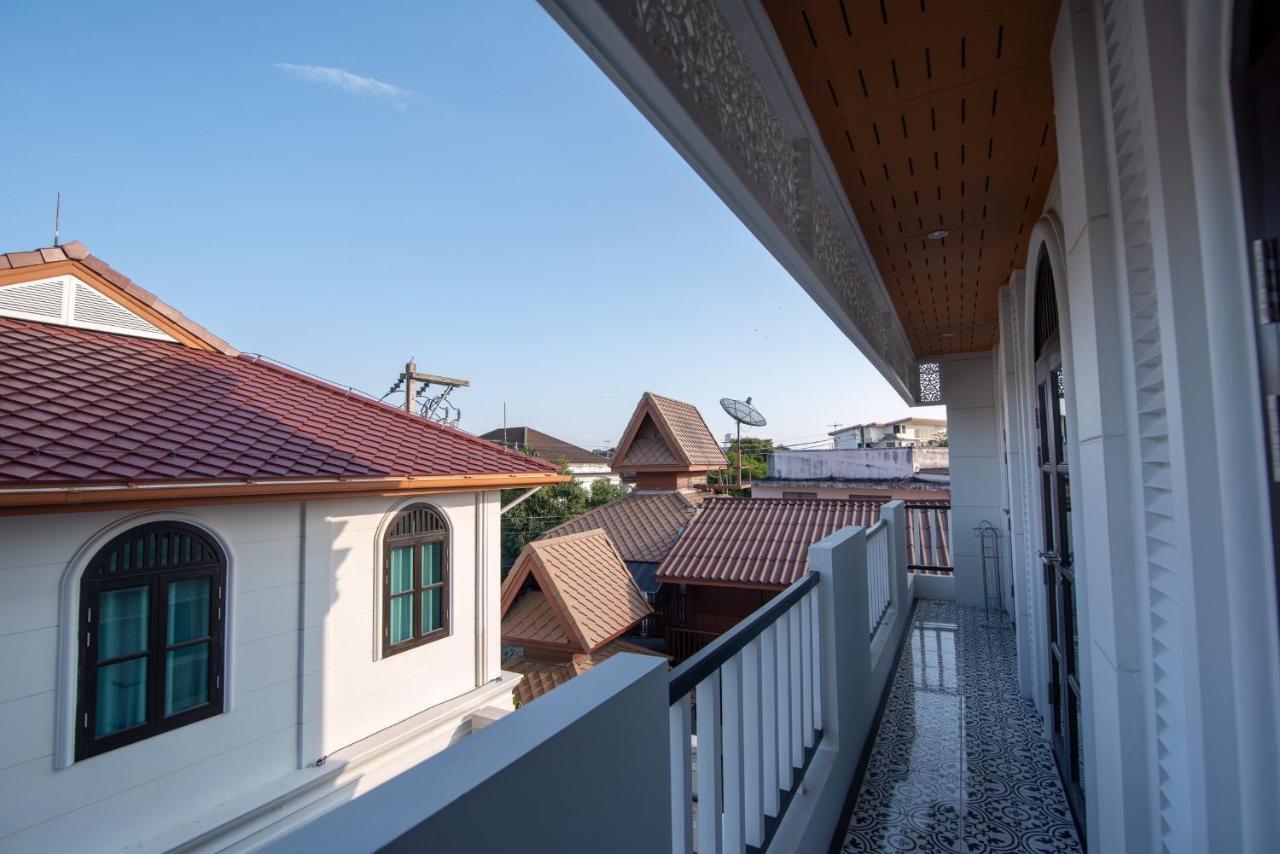Nanta Glam Cm Hotel & Residences Chiang Mai Exteriör bild