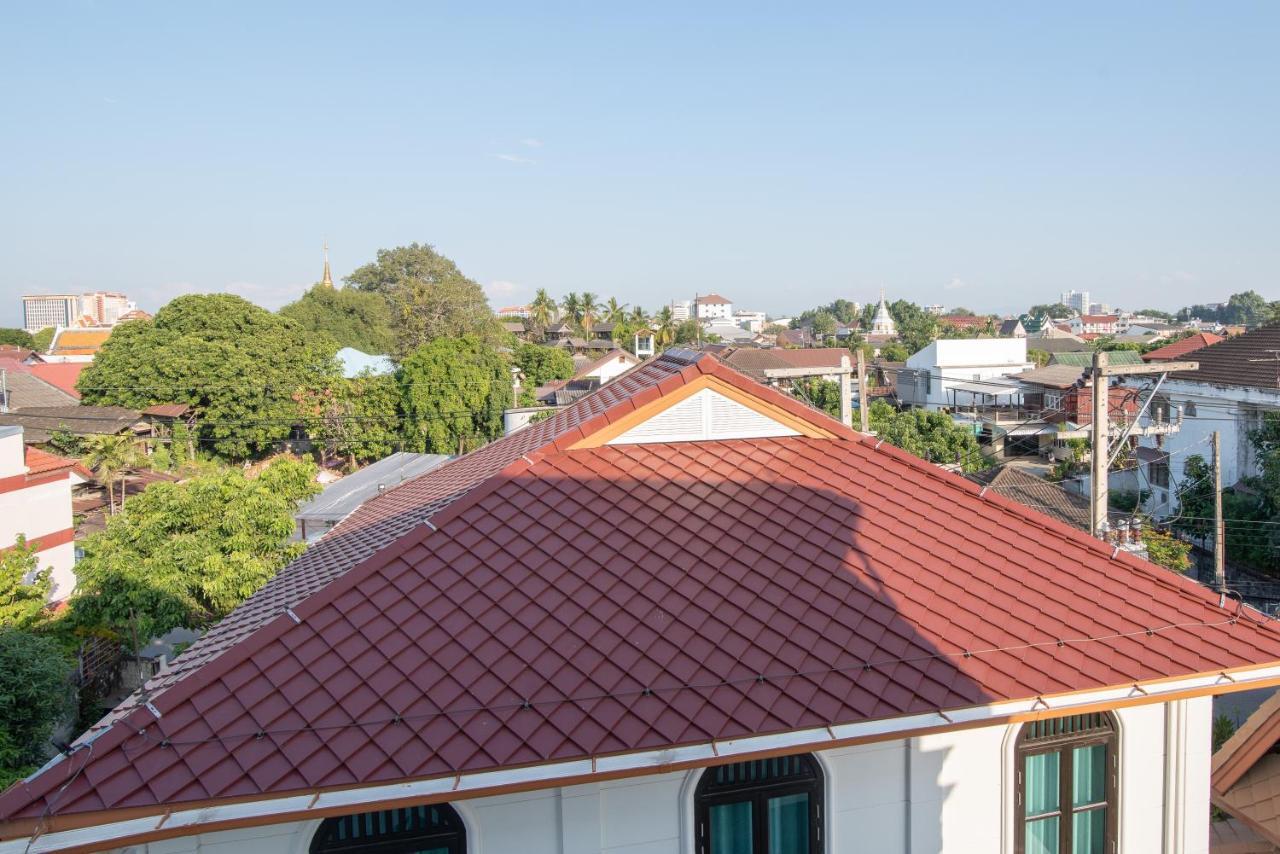 Nanta Glam Cm Hotel & Residences Chiang Mai Exteriör bild